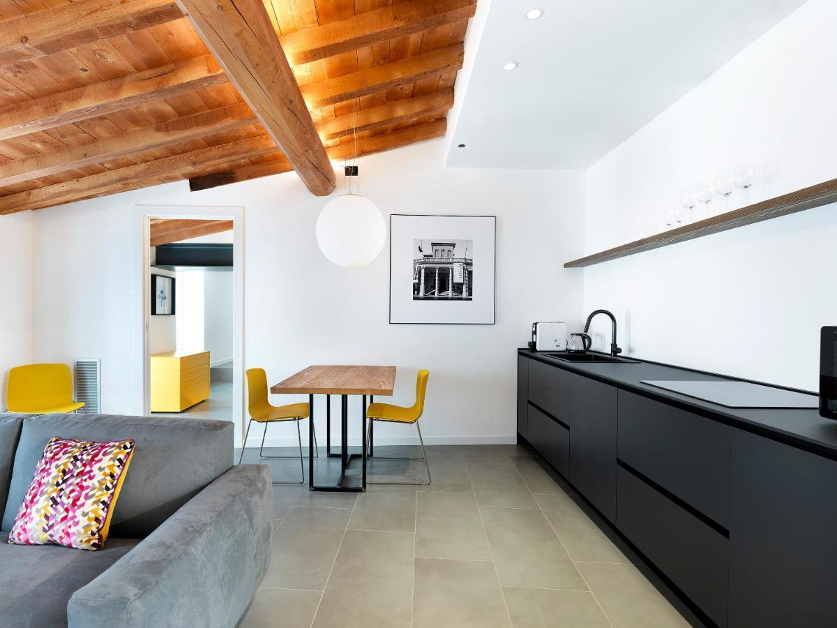 Sg9 City Apartments Брешія Екстер'єр фото